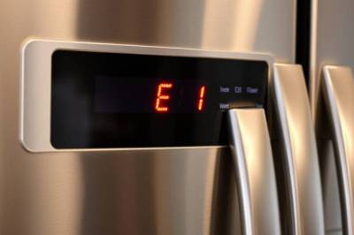 Whirlpool Refrigerator E1 Error — Causes and Step-by-Step Fix